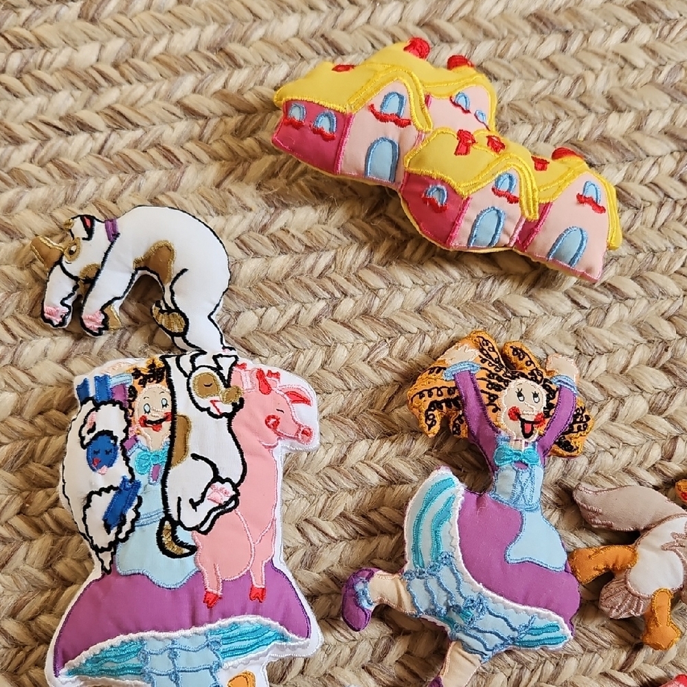 Silly Sally Kids Board Book Toy Set with Colorful Quilted Characters With Velcro - Picture 3 of 5